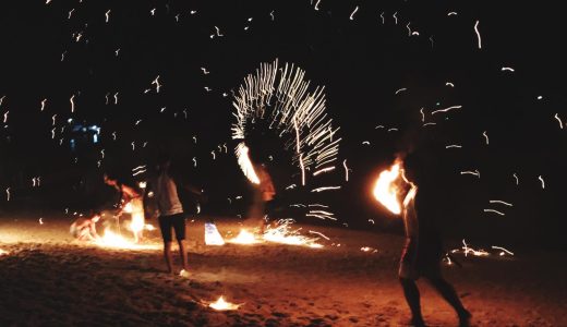 天狗の火渡り 事故とは？伝統行事の危険性と安全対策を徹底解説